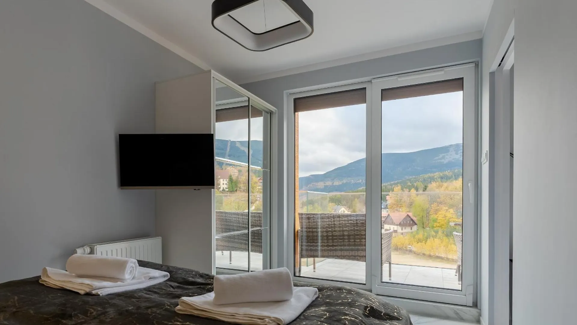 Appartamento Apartament Widokowe Marzenie - Blisko Stoku, Parking Podziemny By Spaceapart Karpacz
